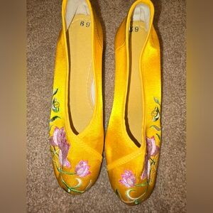 Floral Embroidered Yellow Women's Shoes